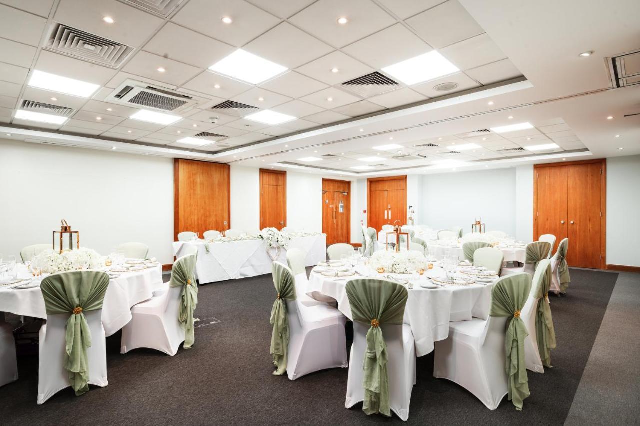 Holiday Inn Rochester-Chatham By Ihg Exterior foto